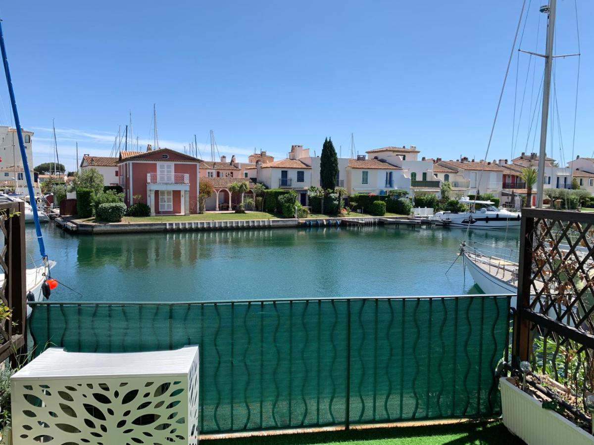 Appartement rue de l'amarrage à PORT GRIMAUD avec Terrasse vue canaux et garage Exterior foto